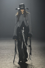Ann-Demeulemeester-FW25-Paris-16