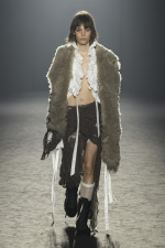 Ann-Demeulemeester-FW25-Paris-18