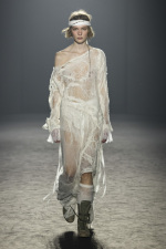 Ann-Demeulemeester-FW25-Paris-19