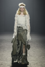 Ann-Demeulemeester-FW25-Paris-25