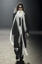 Ann-Demeulemeester-FW25-Paris-30