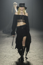 Ann-Demeulemeester-FW25-Paris-33