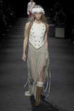 Ann-Demeulemeester-RTW-SS26-12