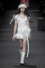 Ann-Demeulemeester-RTW-SS26-15