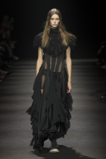 Ann-Dememulemeester-FW26-Paris-03