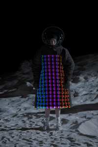 anrealage_aw22-23_01moon_look17_led