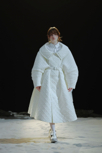 anrealage_aw22-23_02earth_look03