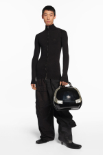 BALENCIAGA-SPRING-26-IMAGE-LOOK-30_ZHOU