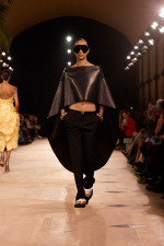 BALENCIAGA-SUMMER-26-LOOK-48_SELENA