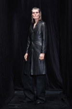 BALENCIAGA-WINTER-25-LOOK-16_MIRJAM