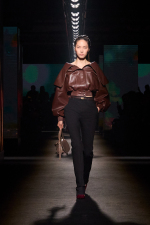 BALENCIAGA-WINTER-26-COLLECTION-LOOK-15-JIAHUI