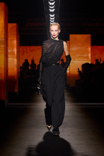 BALENCIAGA-WINTER-26-COLLECTION-LOOK-25-ALINA