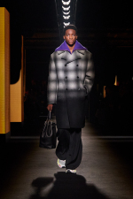 BALENCIAGA-WINTER-26-COLLECTION-LOOK-33-DEVONTE