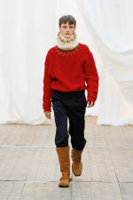 Bluemarble_fw25_runway_press_look04