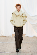 Bluemarble_fw25_runway_press_look24