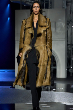 Burberry-Winter-2026-Show-Fronts-Look-16