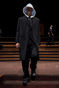 Burberry-Autumn_Winter-2022-Menswear-Collection-Look-10_001