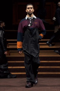 Burberry-Autumn_Winter-2022-Menswear-Collection-Look-15_001