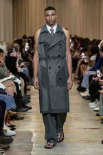 Burberry-Spring_Summer-2023-Collection-Look-42