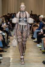 Burberry-Spring_Summer-2023-Collection-Look-53