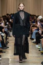 Burberry-Spring_Summer-2023-Collection-Look-54