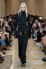 Burberry-Spring_Summer-2023-Collection-Look-60