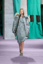 Burberry-Summer-2025-Show-Look-12