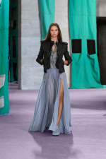 Burberry-Summer-2025-Show-Look-14