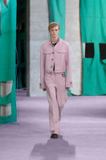 Burberry-Summer-2025-Show-Look-27