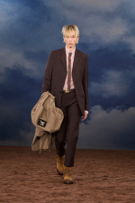 Burberry-Summer-2026-Show-Runway-Backs-Look-12