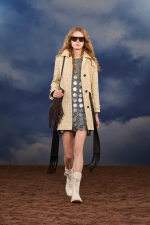 Burberry-Summer-2026-Show-Runway-Backs-Look-26