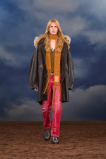 Burberry-Summer-2026-Show-Runway-Backs-Look-27