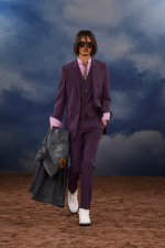 Burberry-Summer-2026-Show-Runway-Backs-Look-33