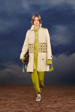 Burberry-Summer-2026-Show-Runway-Backs-Look-45