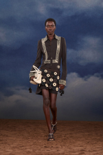 Burberry-Summer-2026-Show-Runway-Backs-Look-46