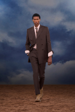 Burberry-Summer-2026-Show-Runway-Backs-Look-9