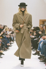 Celine_Hiver_26_look_10