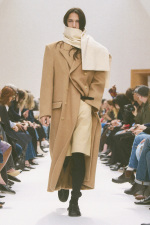 Celine_Hiver_26_look_25