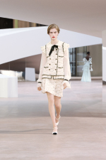 chanel_033_ss2025_hc-2-HD