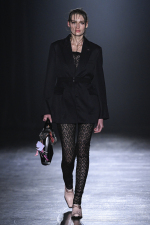 Chika-Kisada-25AW_Look15