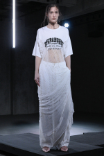 Chika-Kisada-26SS_LOOK5