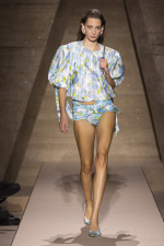 Chloe–Summer2026–15