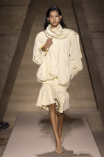 Chloe–Summer2026–28