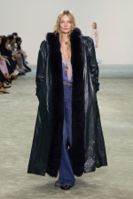 CHLOE_SHOW_FW25_18