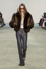 CHLOE_SHOW_FW25_19