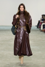 CHLOE_SHOW_FW25_26