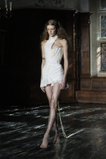Dilara-Findikoglu_Look_1