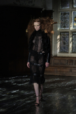 Dilara-Findikoglu_Look_11