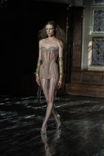 Dilara-Findikoglu_Look_13