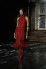 Dilara-Findikoglu_Look_29